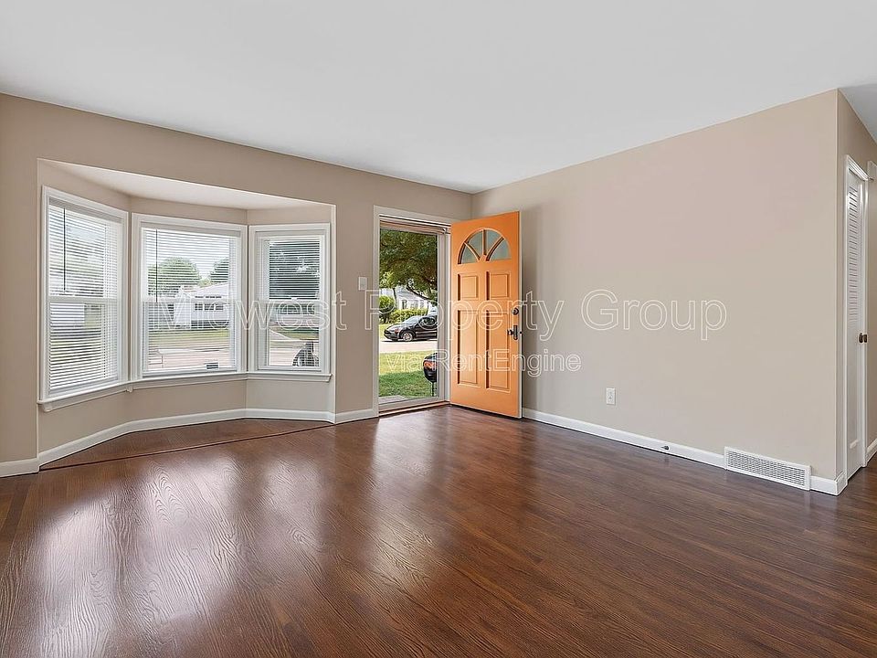 1st image of 10515 Prestwick Dr
