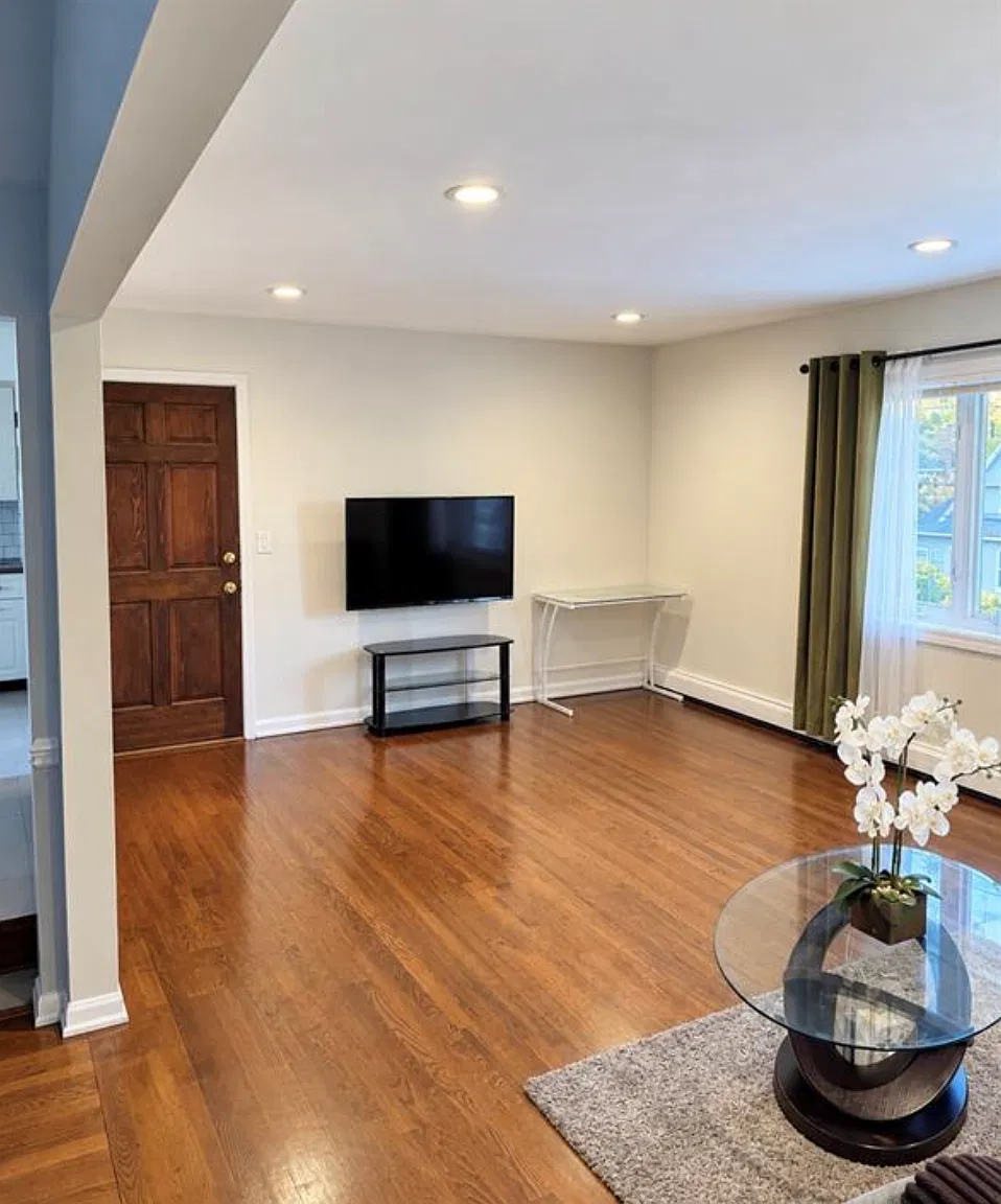 3 bed, $3,400 — Photo 2