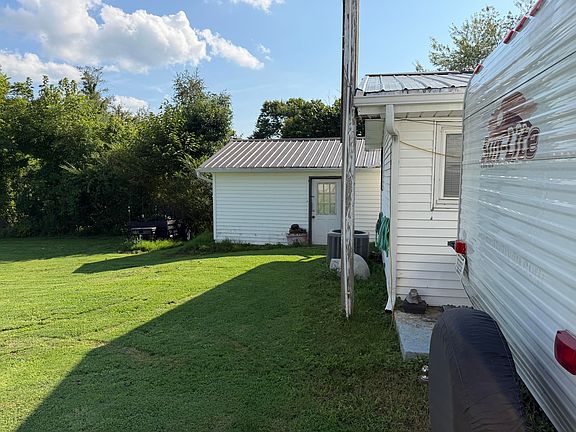 4th image of 187 Virginia Ave