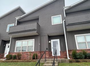 2602 N Ward Dr, Fayetteville, AR 72704