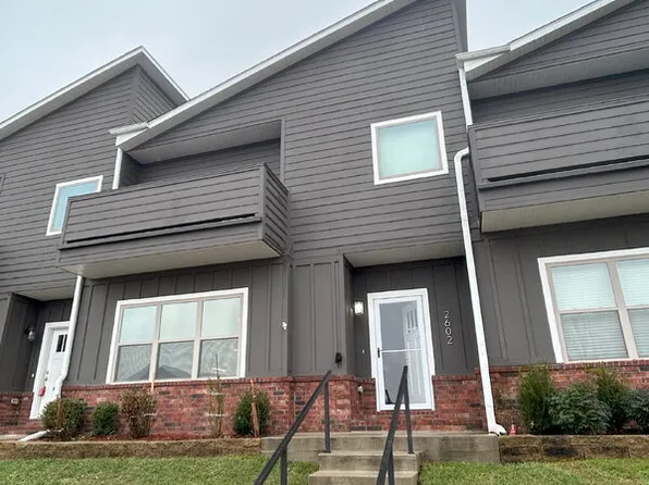 2602 N Ward Dr, Fayetteville, AR 72704