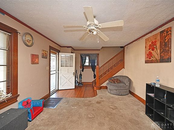 5th image of 134 W Hudson Ave