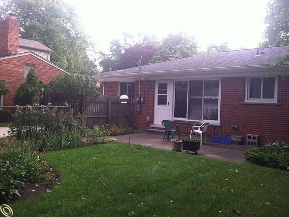 3rd image of 1301 Wrenwood Dr
