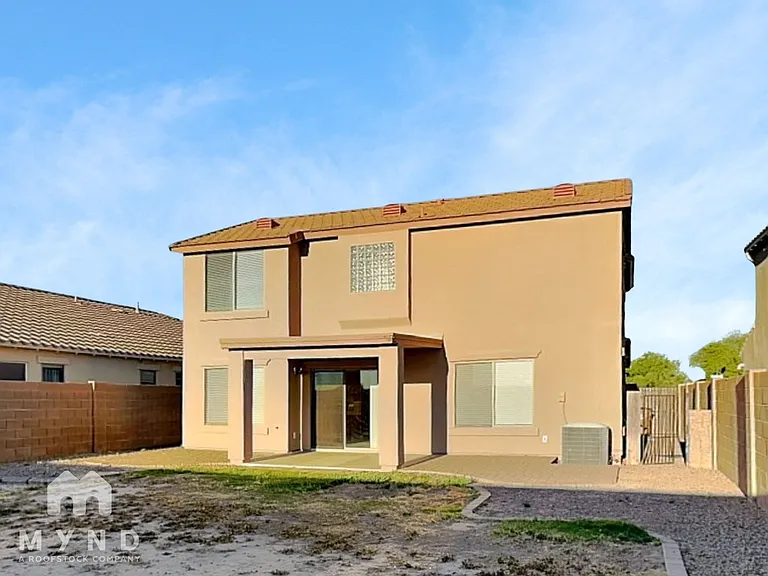 38587 N Jonathan St — Photo 22