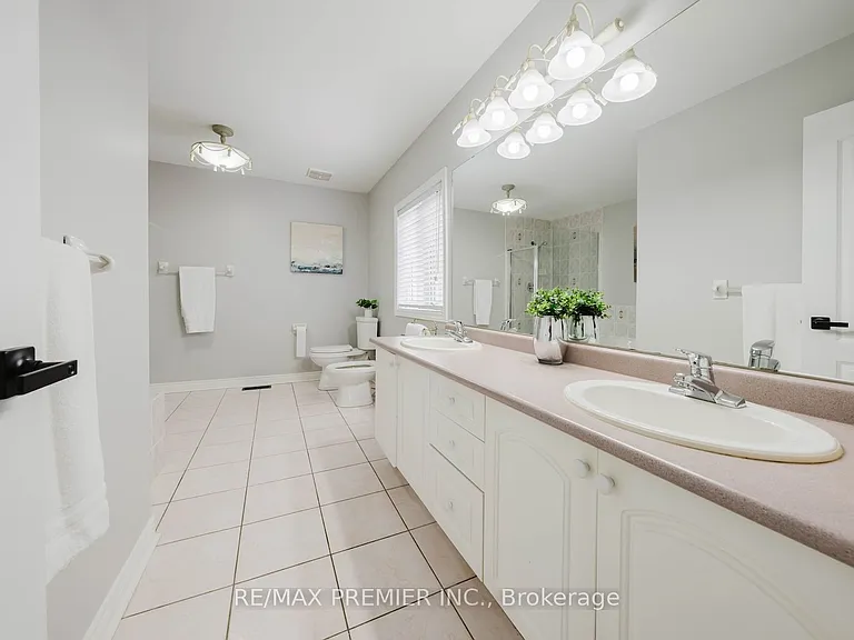 16 Saint Michele Pl #UPPER — Photo 29