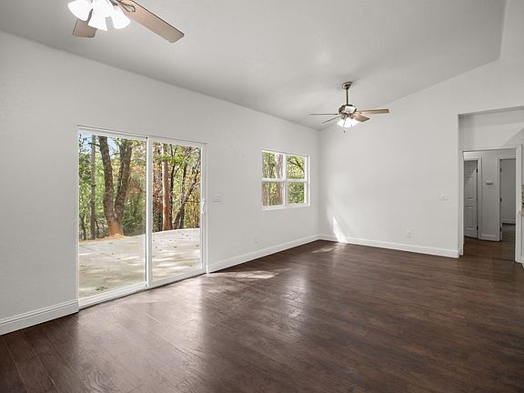 5th image of 6221 Pineneedle Ln