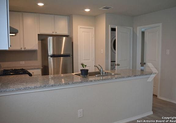 4th image of 10527 Varmus Dr