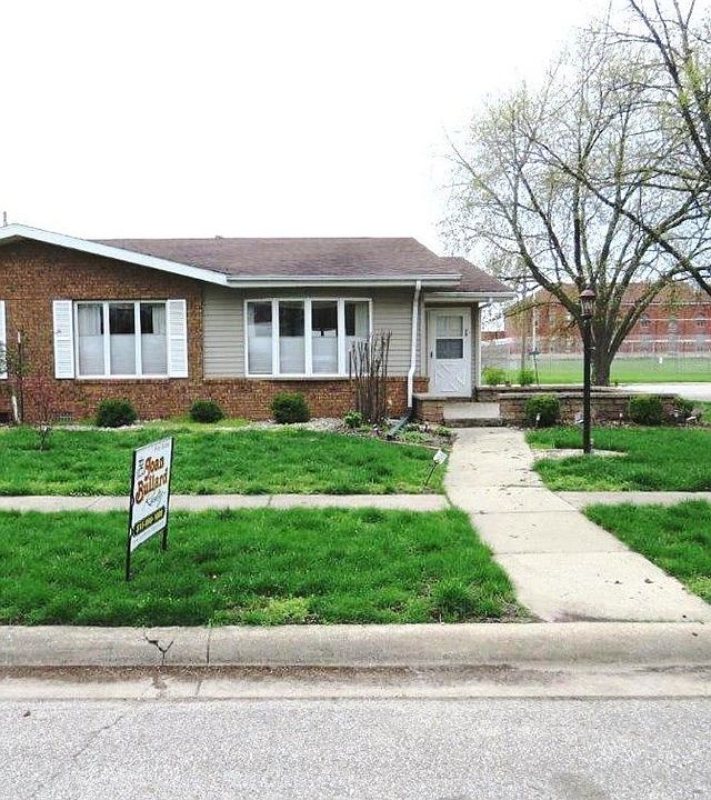 1st image of 28 W Garden Ave