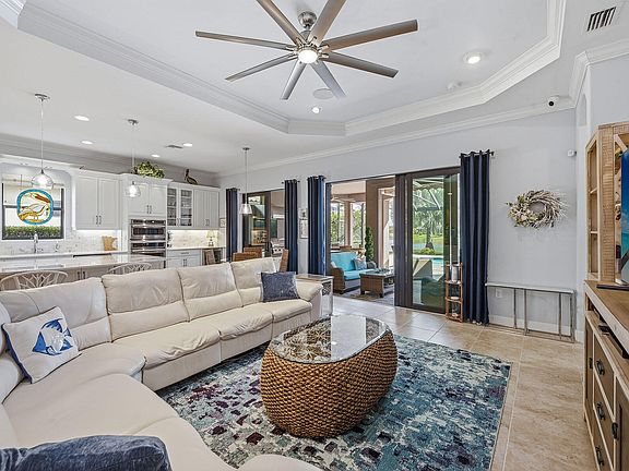 3rd image of 9531 Campanile Cir