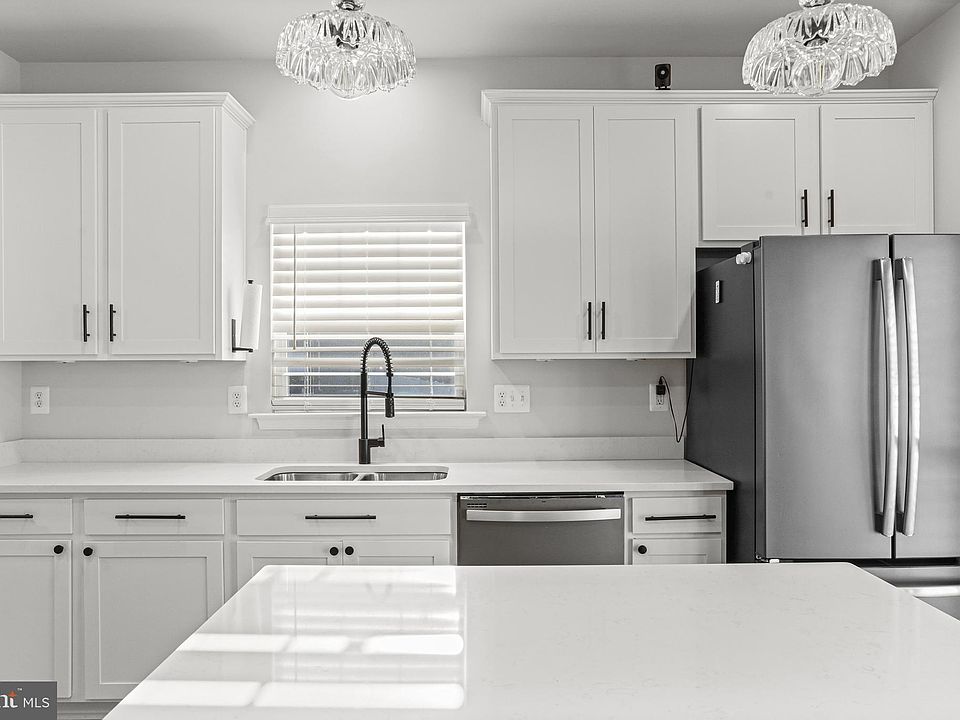 1st image of 3605 Quigley Ln