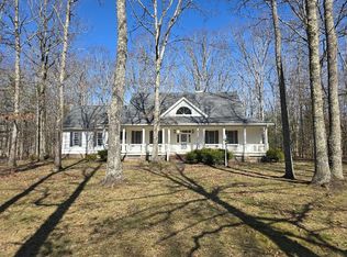359 Old Farm Rd, Daniels, WV 25832