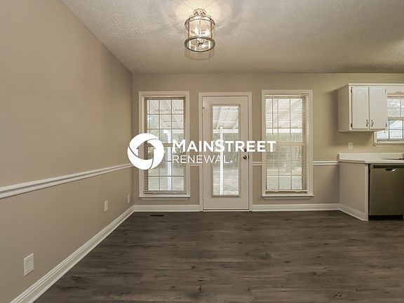 3rd image of 2319 Centertree Dr
