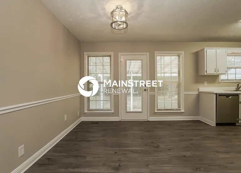 2319 Centertree Dr — Photo 4