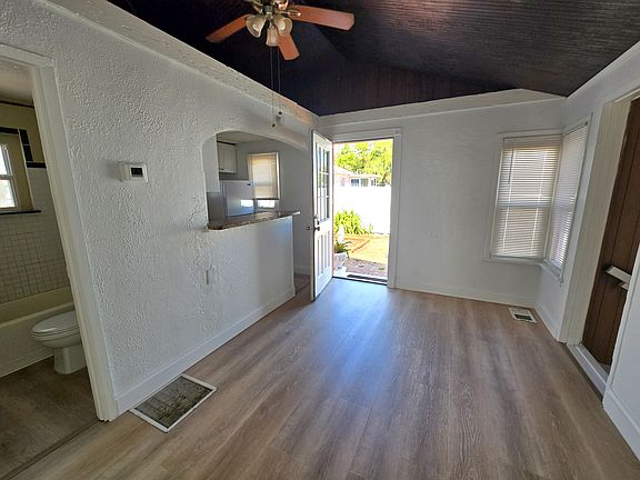 3rd image of 4738 7th Ave N