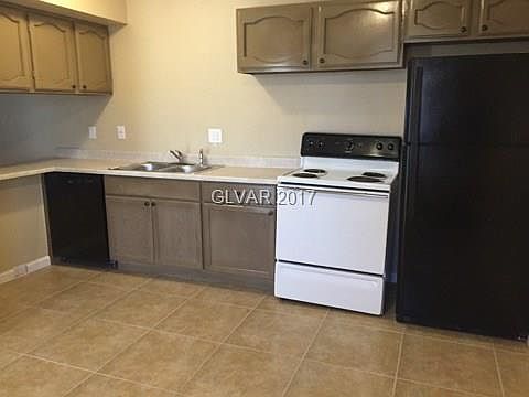 3rd image of 5138 Greene Ln APT D