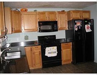 3rd image of 51 Arrowwood Dr