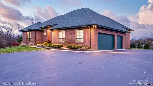 3520 Blue Heron Ct Photo 1