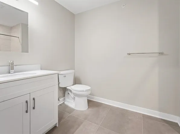 475 Communipaw Avenue image 18 of 37