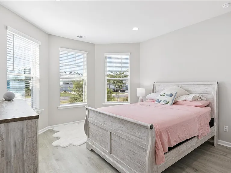 731 Harborside Dr — Photo 24