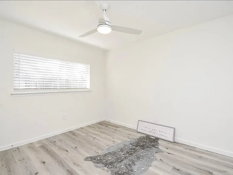 10010 Tahoka Ln — Photo 24