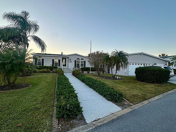 2nd image of 17110 Golf Vista Ct