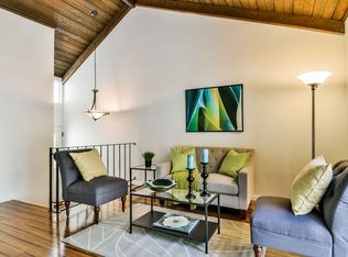 327 Wildcroft Dr, Martinez, CA