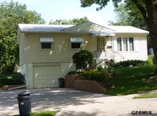 3225 S 90th St, Omaha, NE 68124