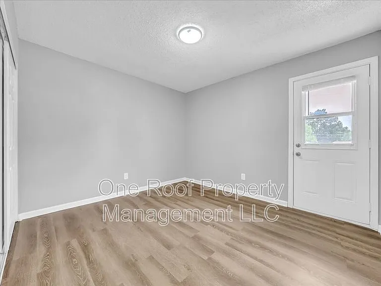 2001 Chateau Dr #A — Photo 16