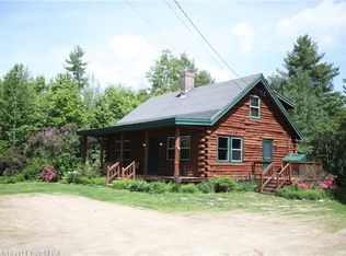 40 Sycamore Ln, Dayton, ME 04005