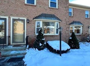 148 Williamsburg Ct, Albany, NY 12203
