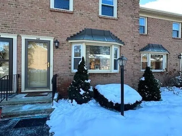 148 Williamsburg Court, Albany, NY 12203