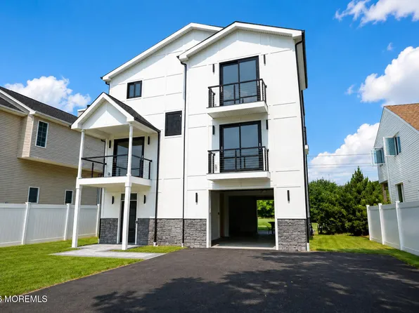109 Seabreeze Avenue, North Middletown, NJ 07748