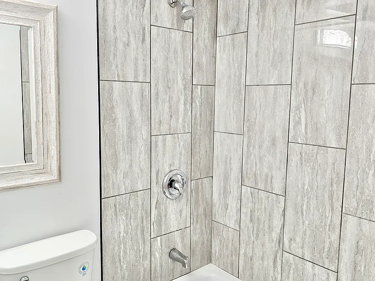 1515 W Morse Ave #204 — Photo 4