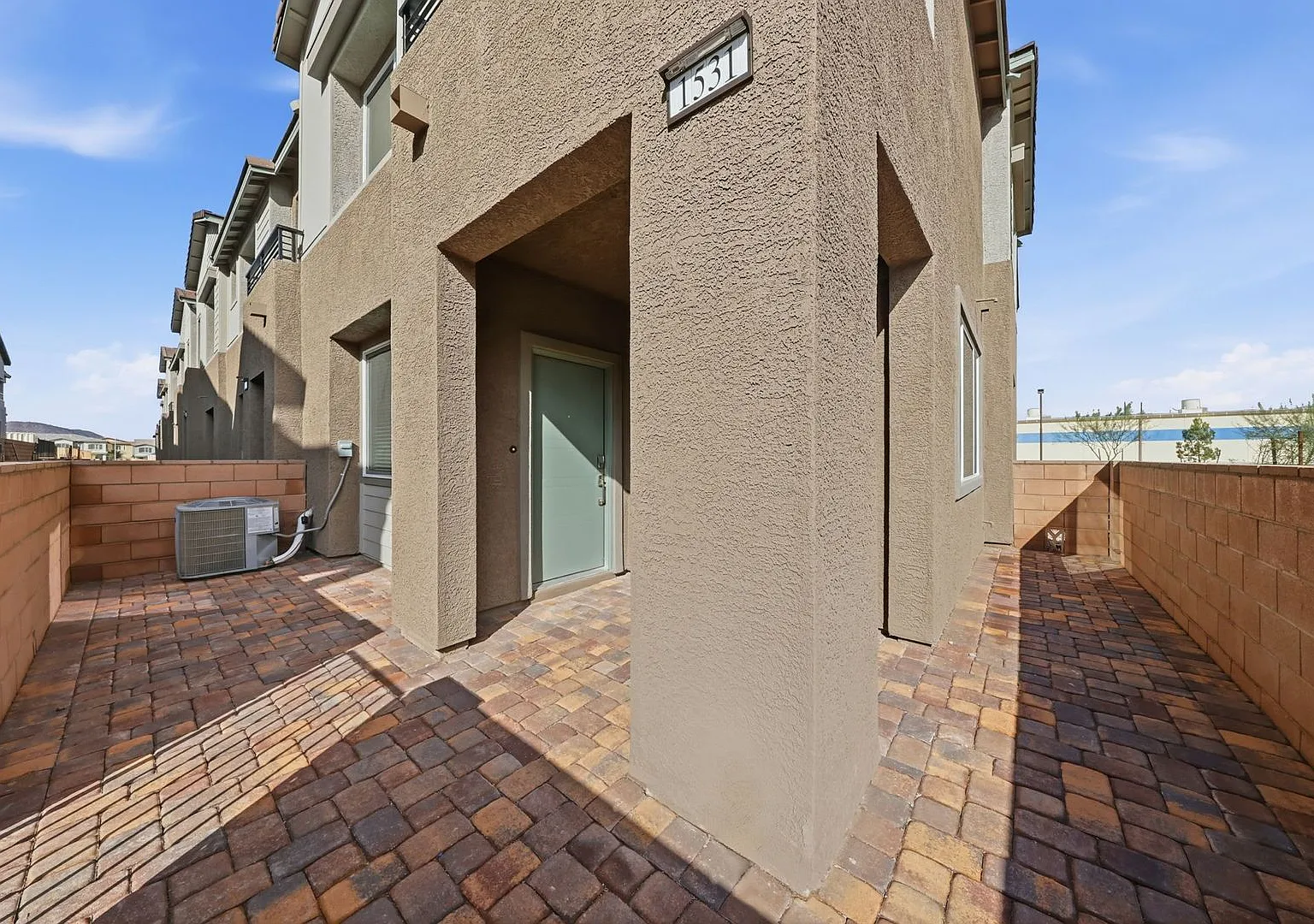 Like New Lennar Corner Unit 4 Bed / 3 Bath with Premium Upgrades! — Photo 2