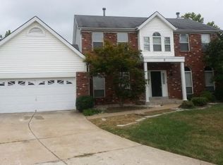 6 Schoolhouse Ct, O'Fallon, MO 63368