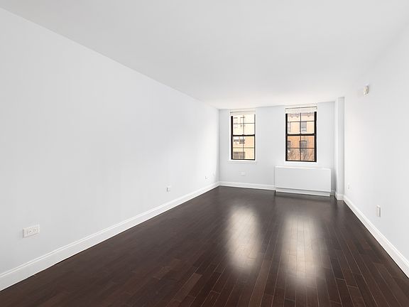 3rd image of 222 W 14th St APT 4K