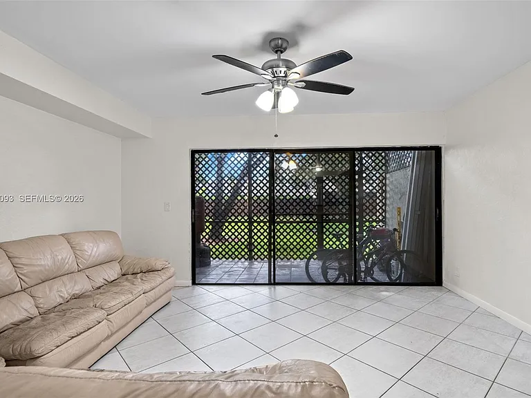 4241 SW 71st Way #4241 — Photo 15
