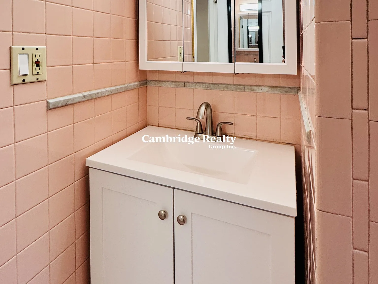 4 bed, 1.0 bath, $4,800 — Photo 3