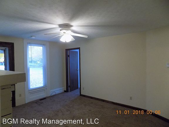 3rd image of 402 W 5th St #6761864