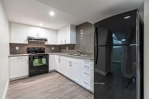 240 Wellington St E — Photo 7