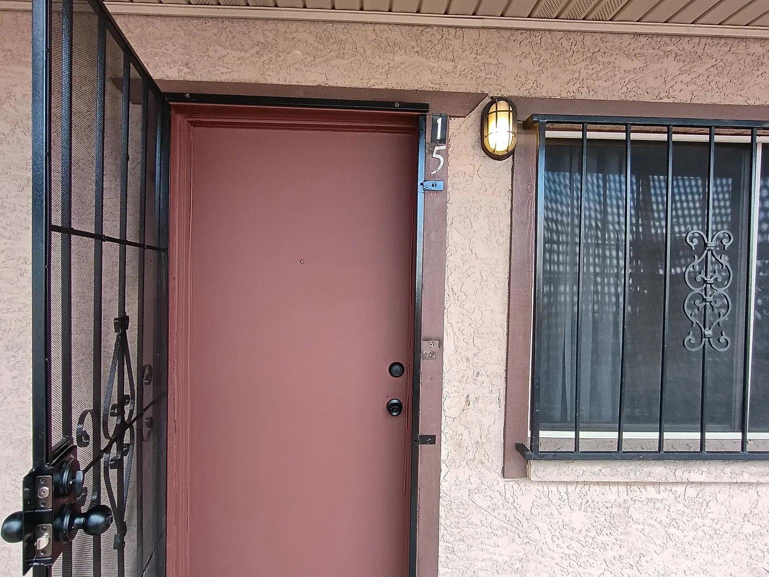 1 bed, 480 sqft, $695 — Photo 2