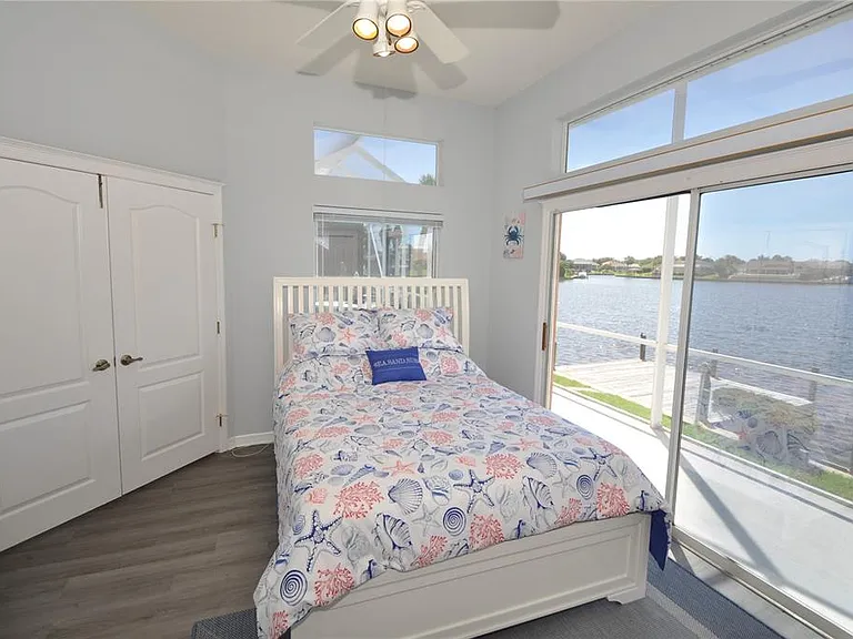 16 Cedarwood Ct — Photo 23