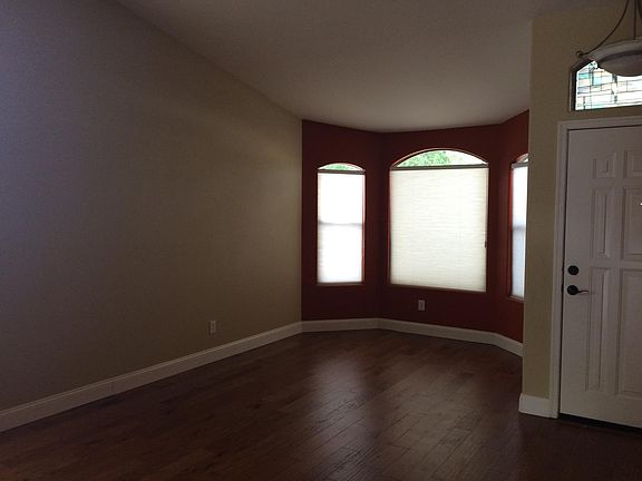 5th image of 20914 N 37th Pl