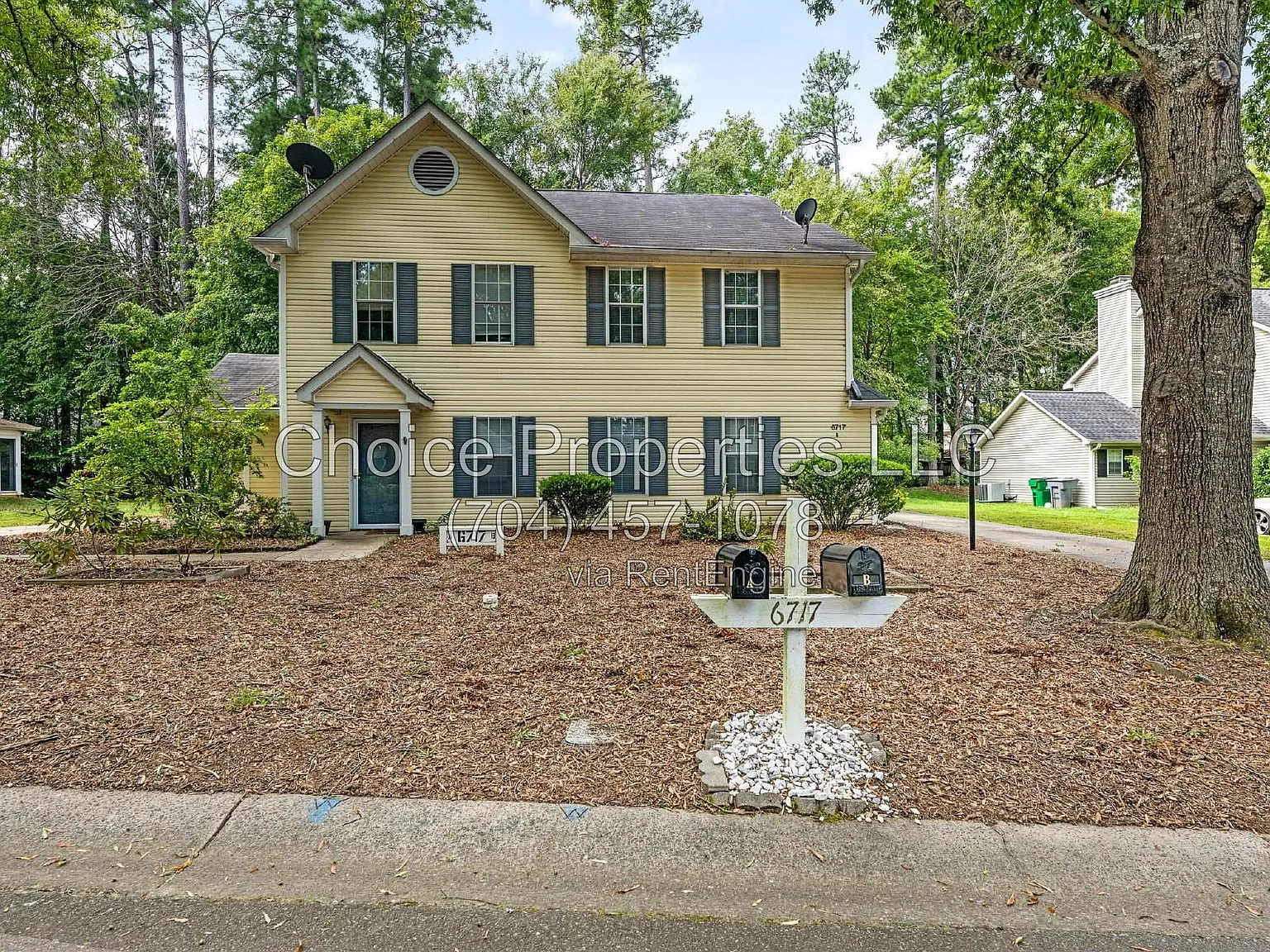 2 bed, 2.5 bath, 1200 sqft, $1,675 — Photo 1