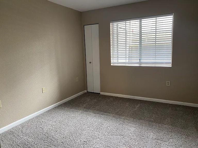 Camino Woods Apartments — Photo 13