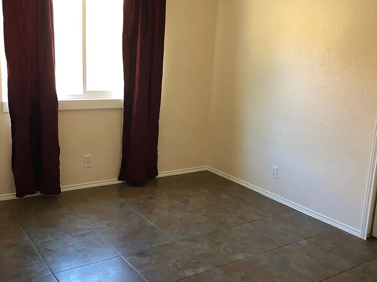 Secondary bedroom