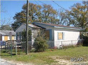 2nd image of 146 Claire Ave N