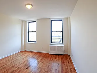 Rented by Urban Real Estate Inc