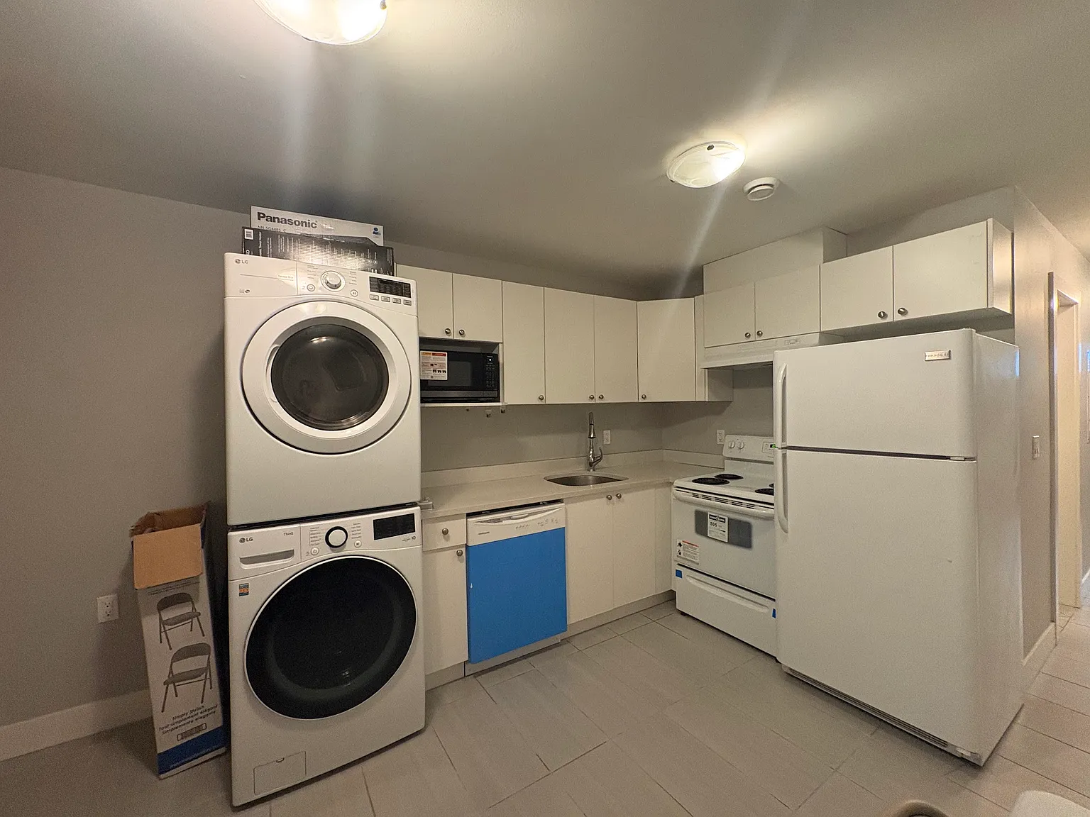 2 bed, 600 sqft, $1,700 — Photo 2
