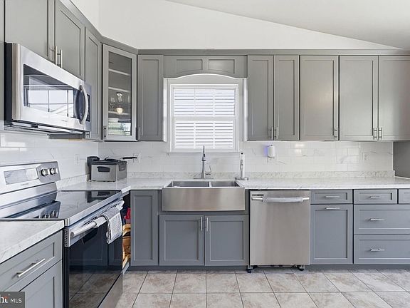 2nd image of 761 207th St